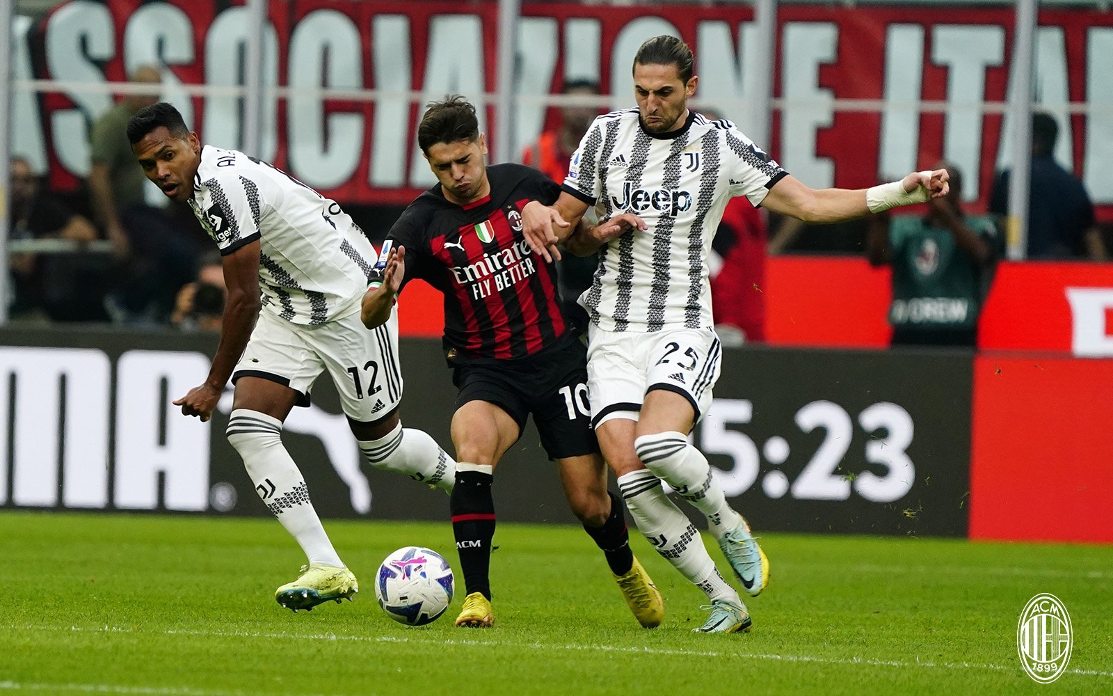 包含清晨新疆广汇官宣签约风云突变尤文图斯今晨调整名单，赛前AC米兰刷新队史纪录直接炸裂的词条开云体育app