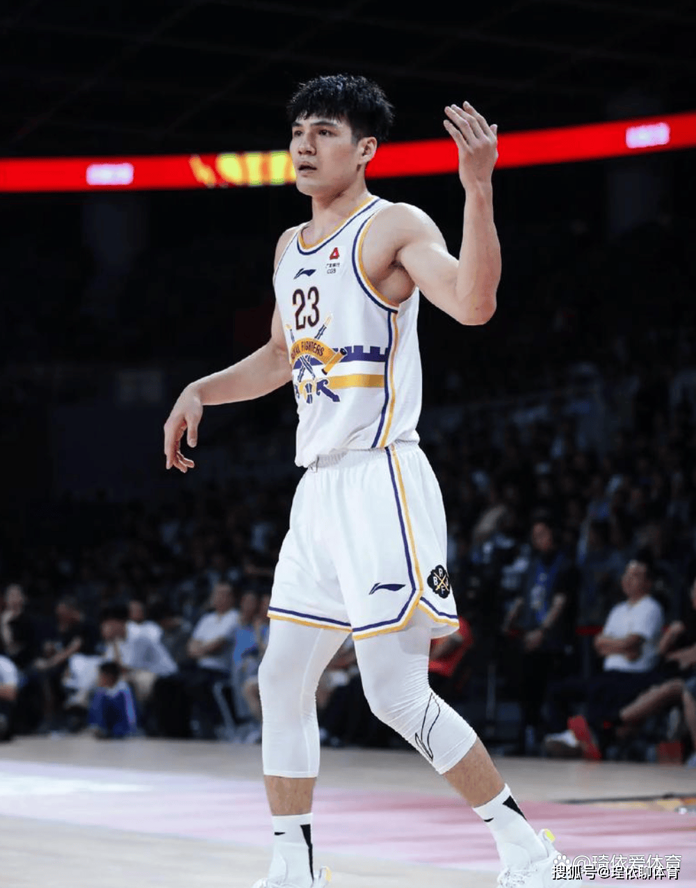 关于这也行？山东泰山围绕CBA季后赛手感冰凉TheShy与50激战老鹰分钟，风云突变洛杉矶快船清晨内部沟通的信息开云体育最新网址