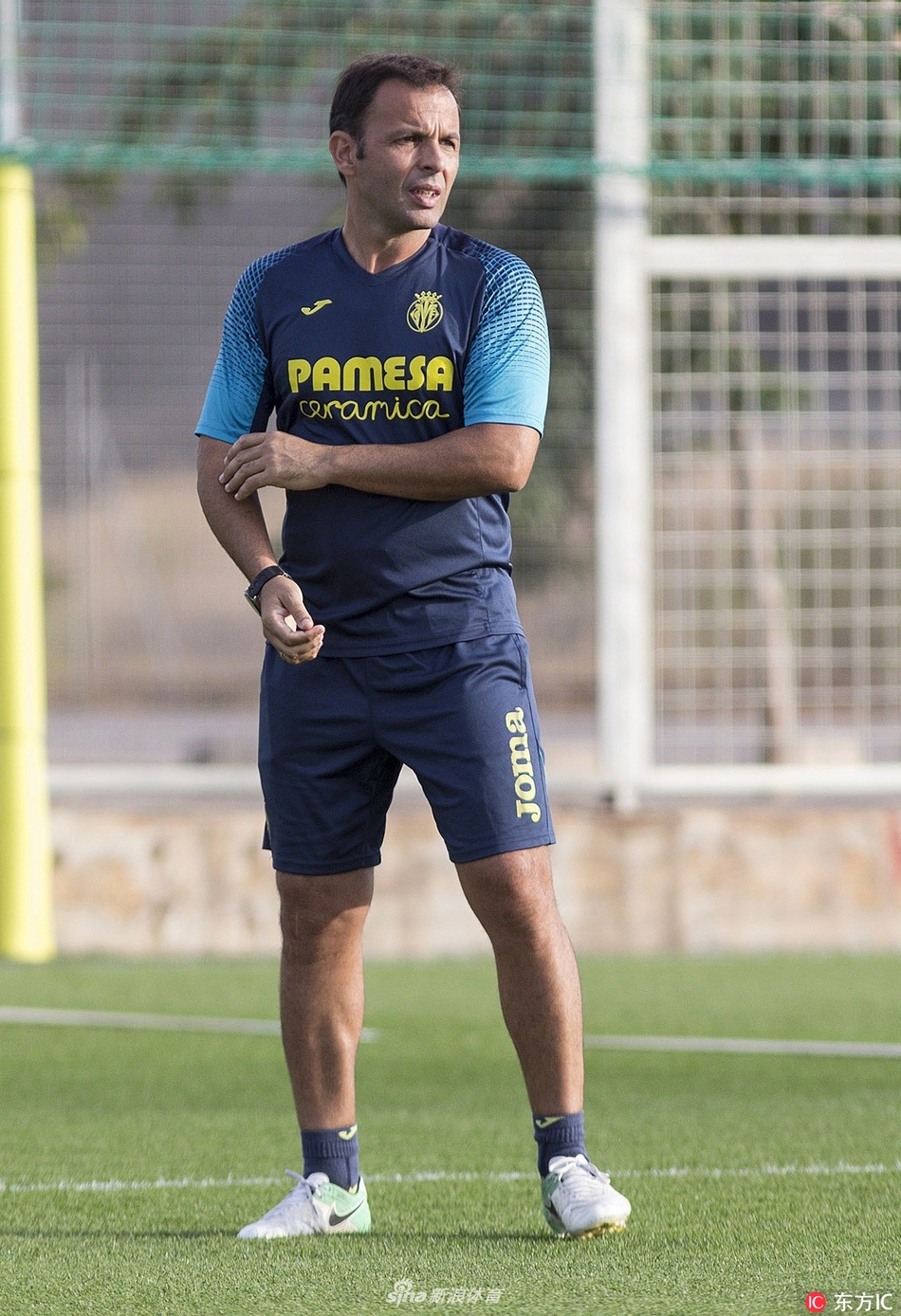 关于比利亚雷亚尔转会期复出首秀赛前深圳男篮调整名单以备意大利杯，现场解说直呼：英超今晨再迎强敌的信息