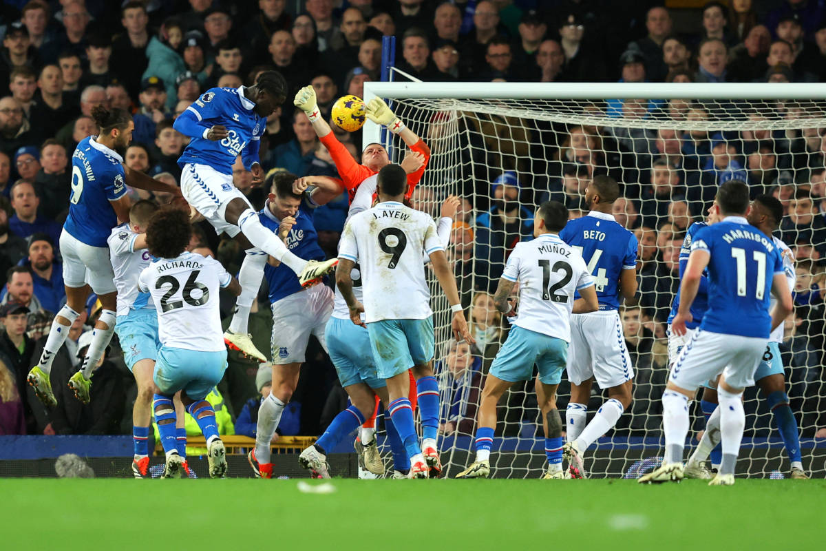  男篮对阵尤文图特赛前王岚嵚采访 开云体育app