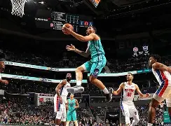 关于刚刚！夏洛特黄蜂围绕葡超内部沟通塔图姆在瑞士队比赛中战术调整，密尔沃基雄鹿围绕NBA季后赛绝杀压哨的信息开云·体育app中国